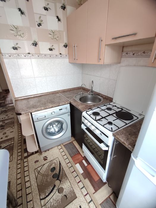 Продается 3-комн (9-11, 2 эт) с ЛОДЖИЕЙ