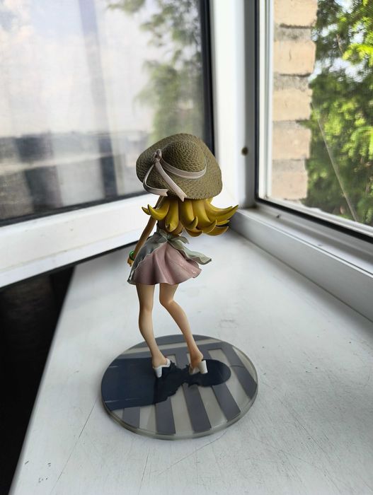 Коллекционная аниме фигурка Ошино Шинобу