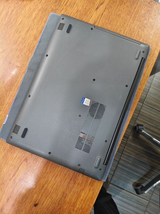 Lenovo 330 Core i5 8250u