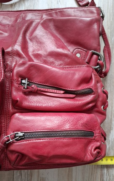 Мини черна чантичка ZARA