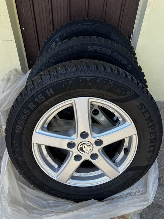 Jante aluminiu Vw Audi Skoda Seat 5x112 R15 cu cauciucuri ca noi de iarna 195/65 R15