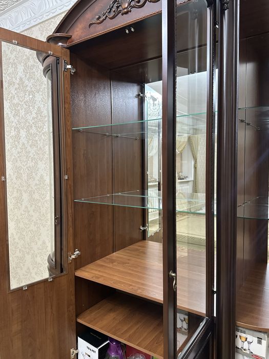 Продается сервант