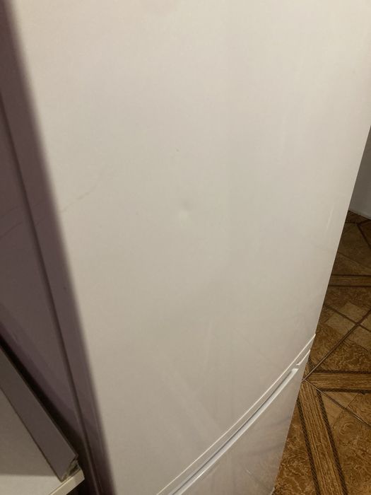 Frigider 200lei NU PORNESTE combina frigirifica 200lei