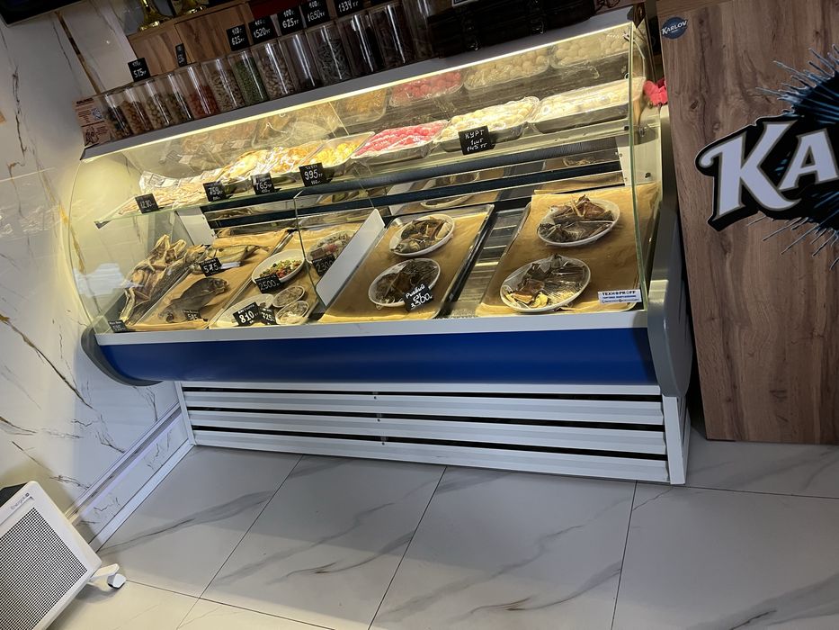 Продам ветринный Холодильник