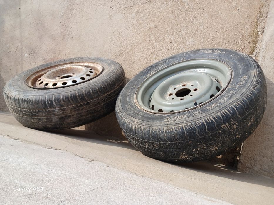 Шина с дисками р13 на запаска