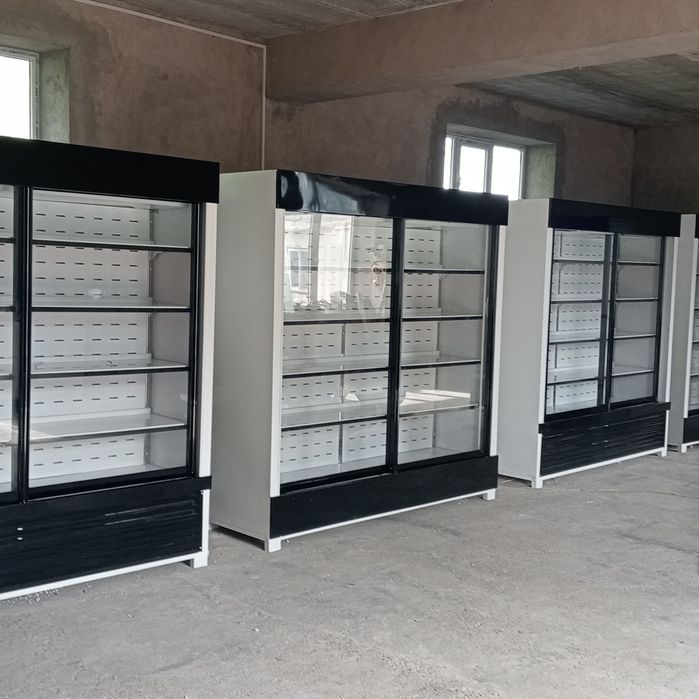 Витрина холдилник