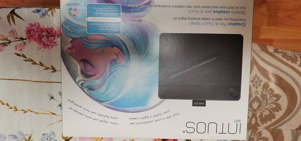 Vând tableta grafică INTUOS