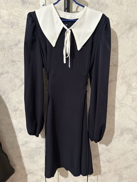 темно синее платье