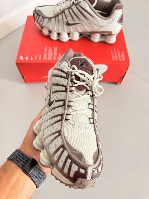 Nike Shox TL Light Bone Burgundy