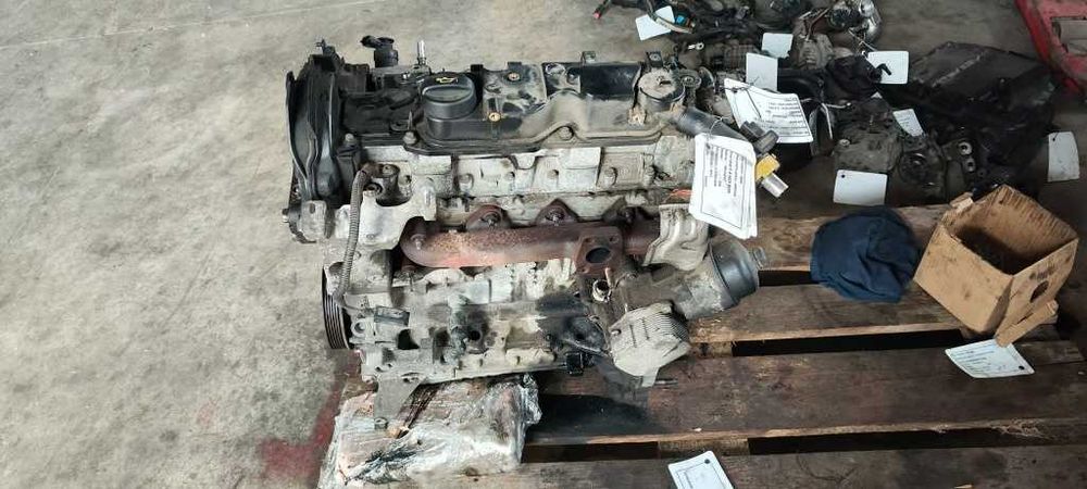 motor complet fara anexe Peugeot 208 1.4 HDI 8HR an 2013