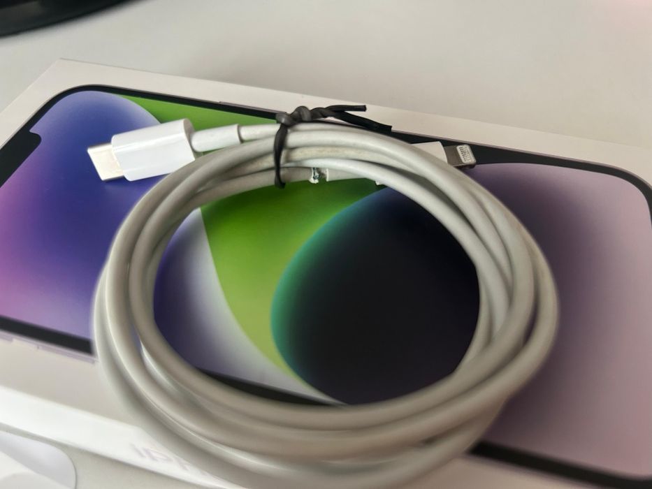 Iphone 14 mov deschis stare perfecta
