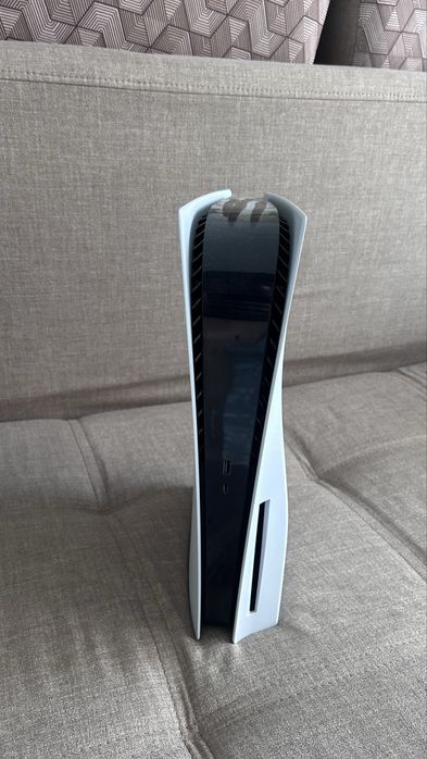 Продам PlayStation5