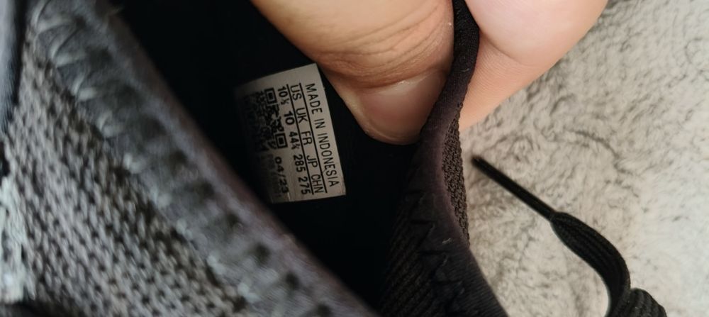 Ghete fotbal Adidas Predator