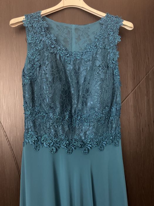 Официална рокля в тюркоазен цввт