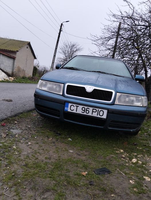 Mașina de câmp fără talon preț. 35 mil ușor negociabil