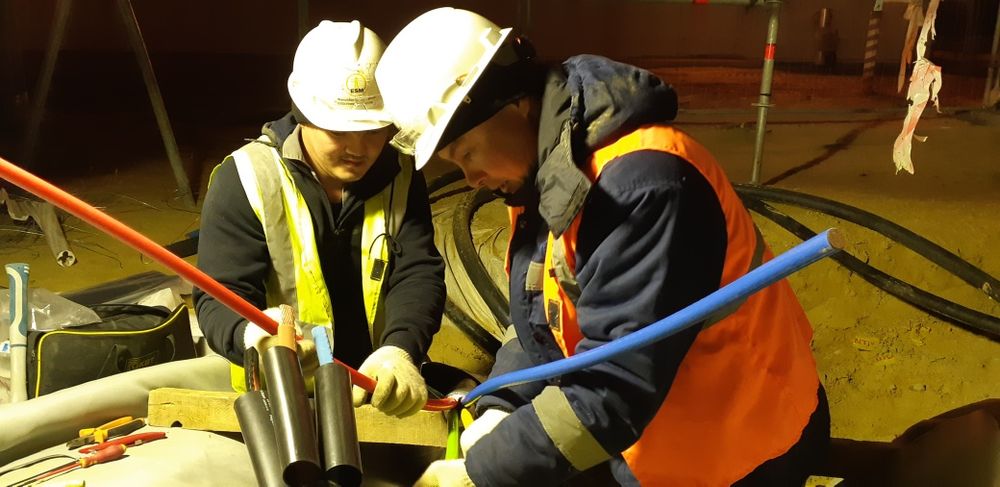 Услуги электрика.