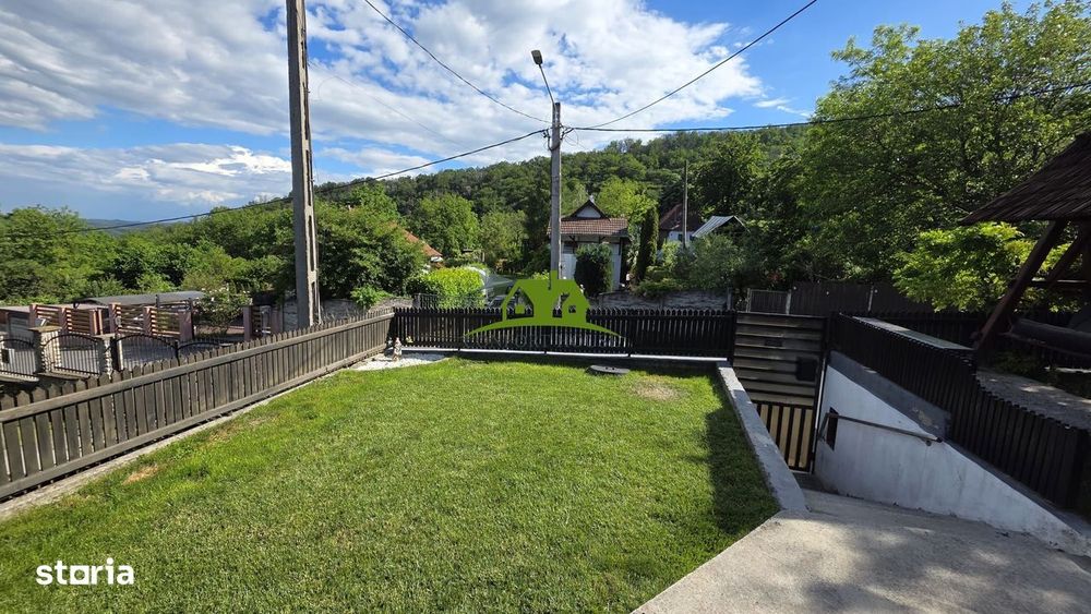 Casa P+M cu 4 camere  si 485 mp teren pe Dealul Malului, Rm Valcea