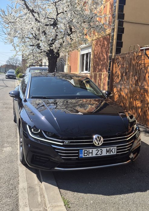 VW Arteon R-Line