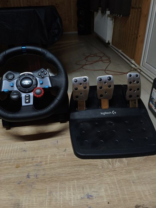 Volan Logitech PS 4/5