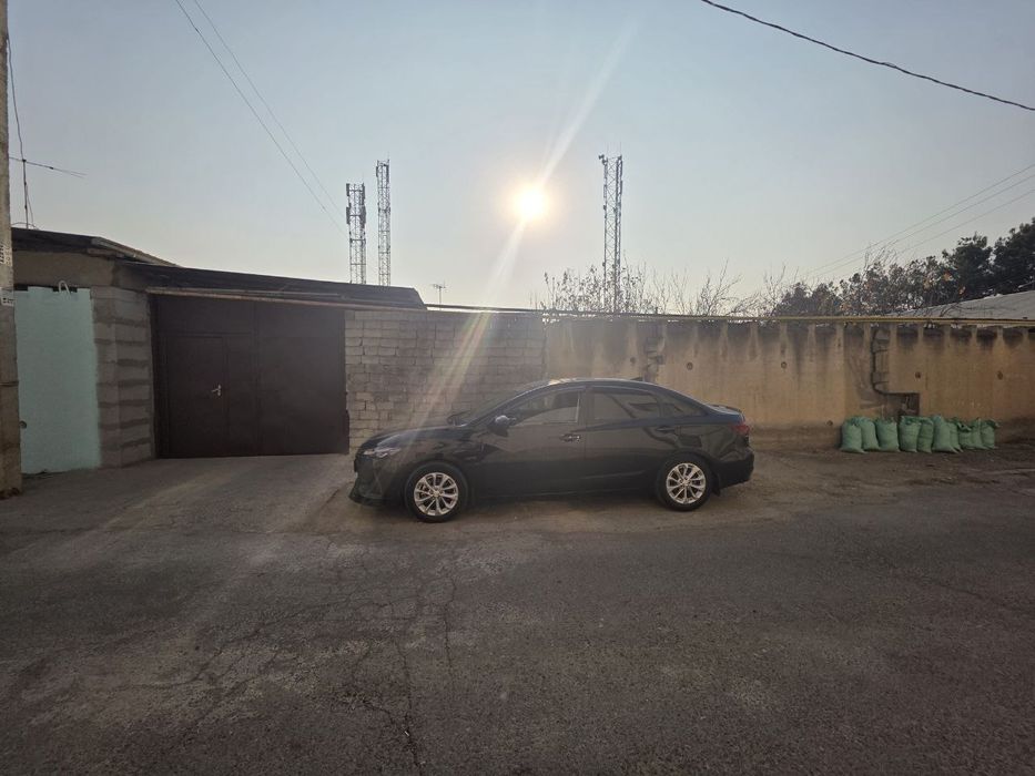 Уй сотилади  6.5  соток