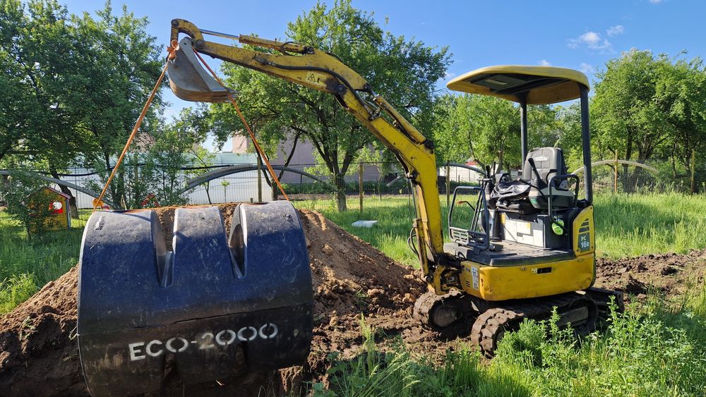 Inchiriere miniexcavator