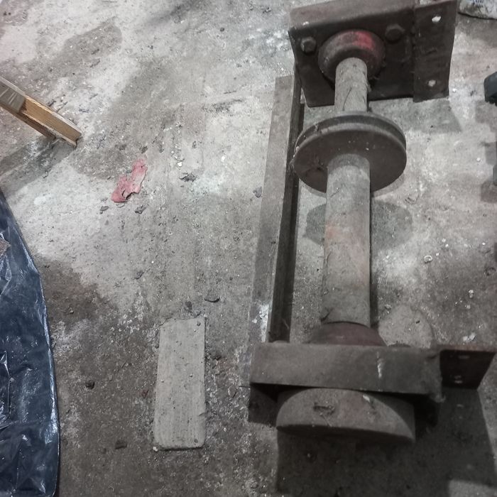 Метална Ос с ремъчна шайба