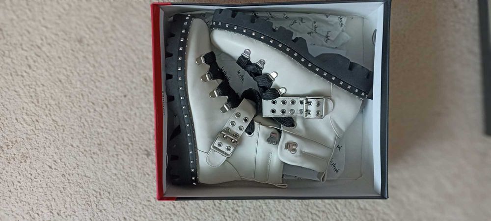 Ghete dama "La Strada "mărimea 37