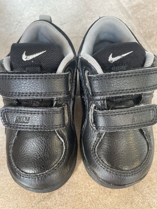 Маратонки Nike, обувки Zara