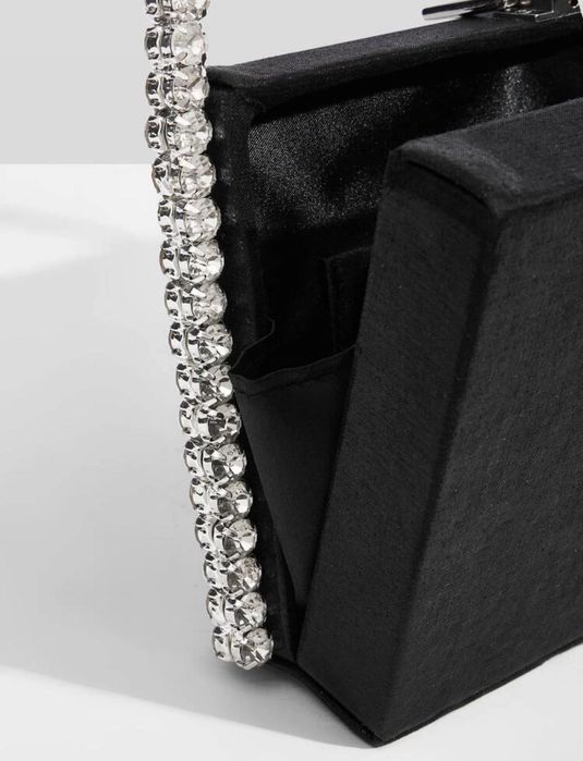 Елегантен клъч чанта