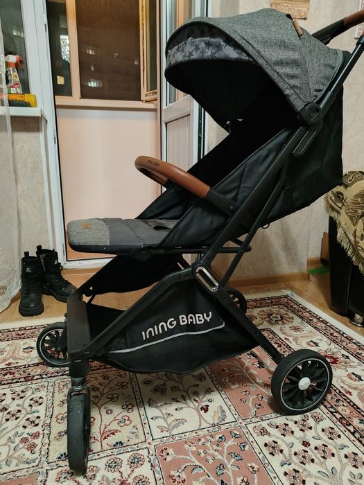 Детская коляска  для прогулок