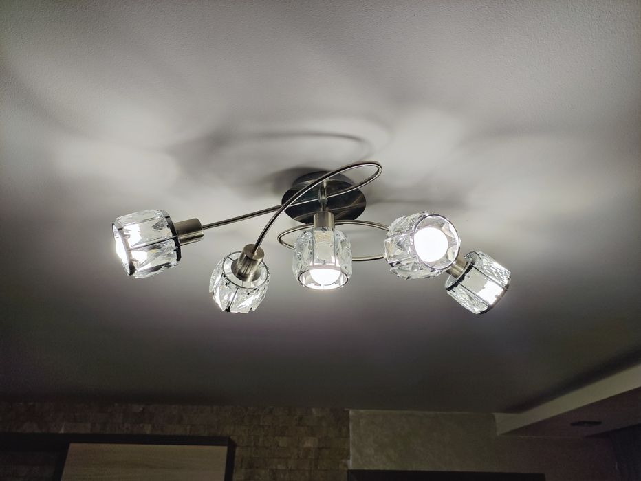 Полилей метал, стъкло