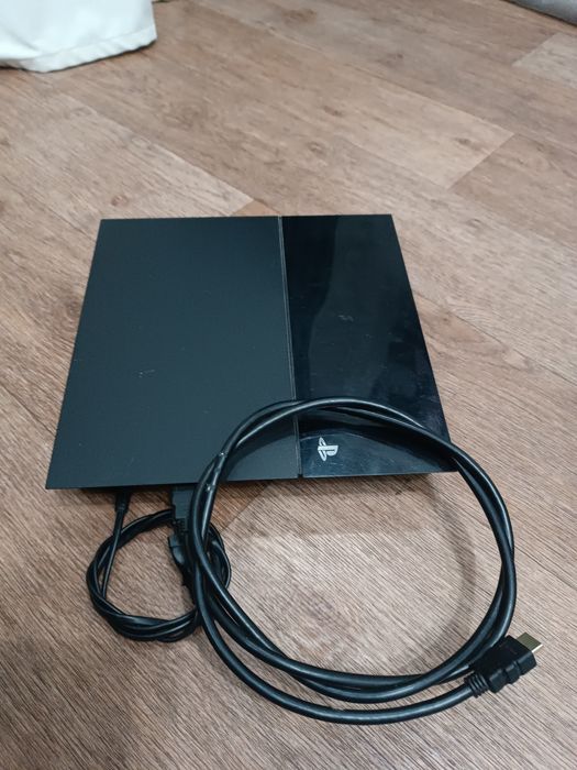 Продам  pleistation-4