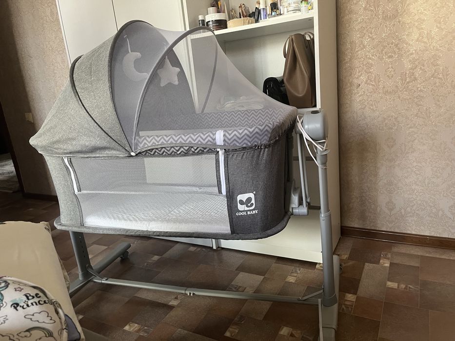 Продам электронный манеж