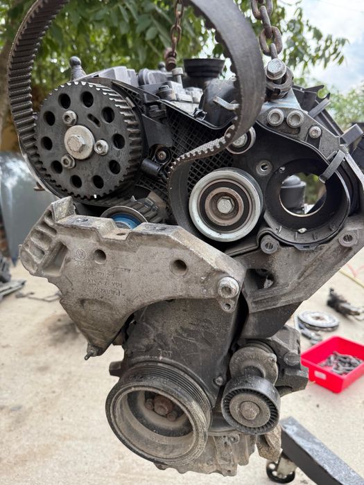 Motor 1.6 cayc 2012