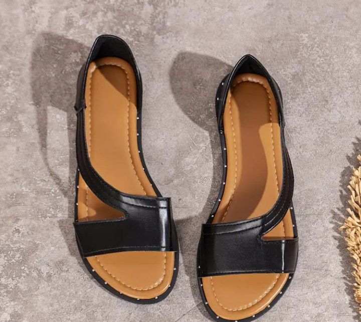 В наличии 
Размер 43 
Цена 150.000