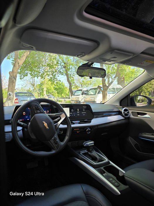 Monza 1.5 sotiladi .