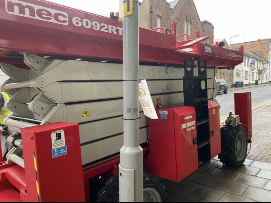 Nacela foarfeca MEC 6092RT – 20.2M DIESEL