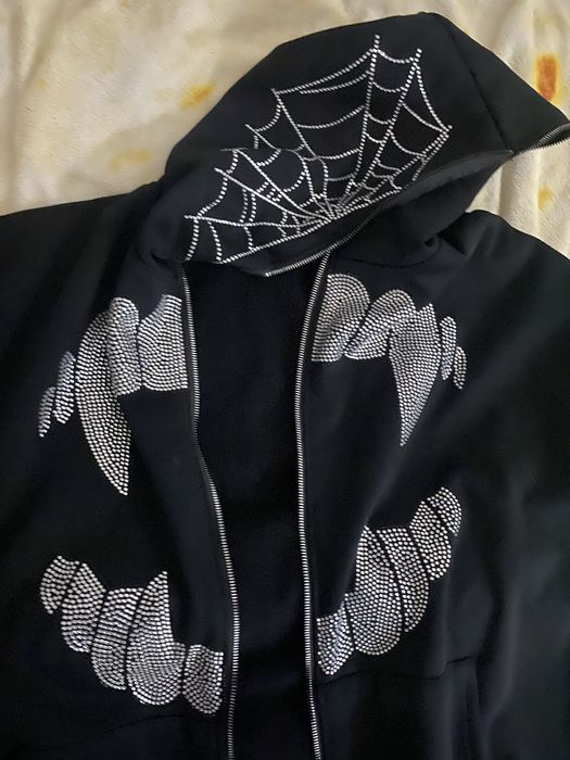 зипка со стразами