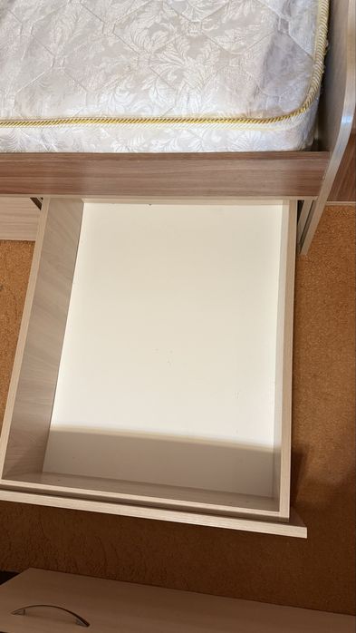 Двухярусная кровать.