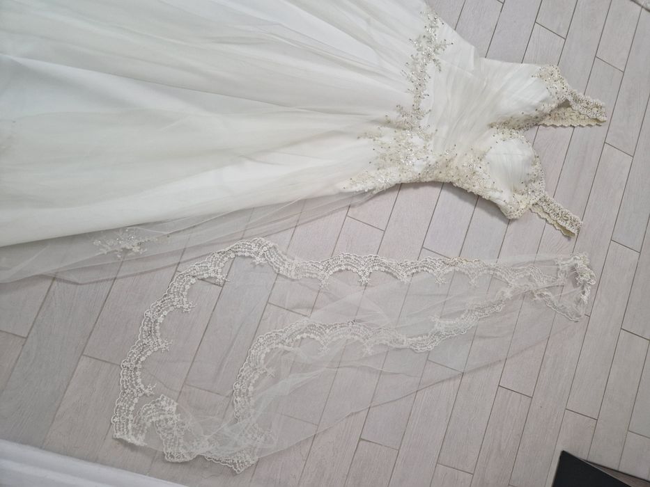 Rochie de mireasa Mirandi Ivory S/M cu voal si crinolina