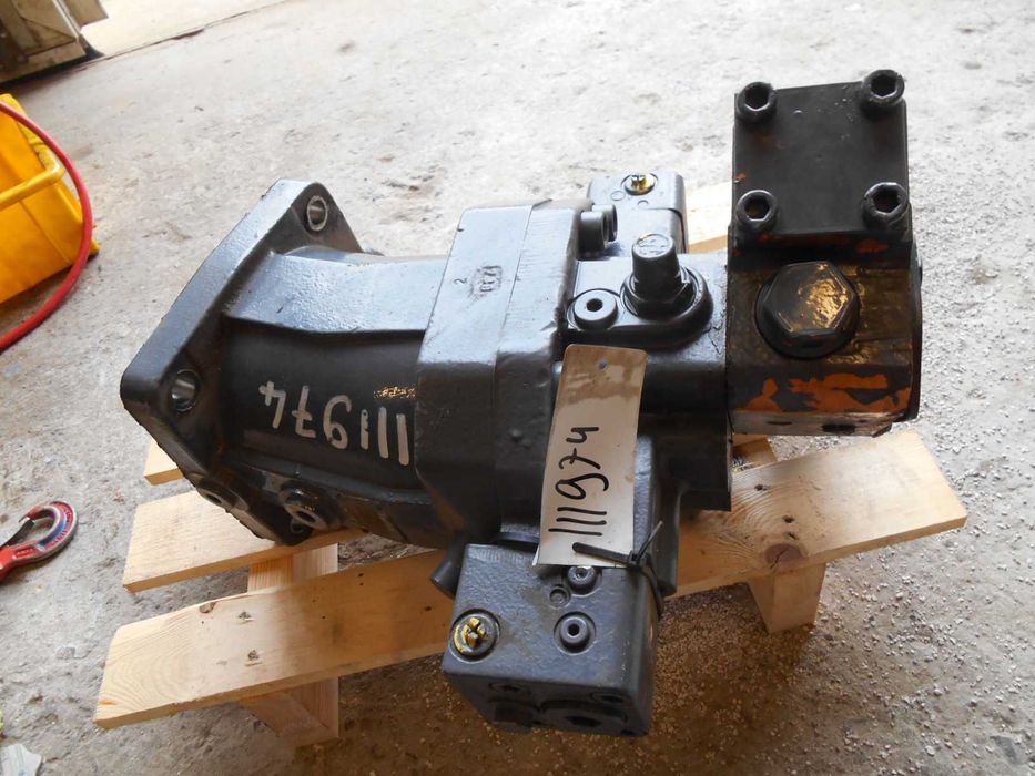 Pompa 8911115 pentru utilaj New Holland - piese de schimb