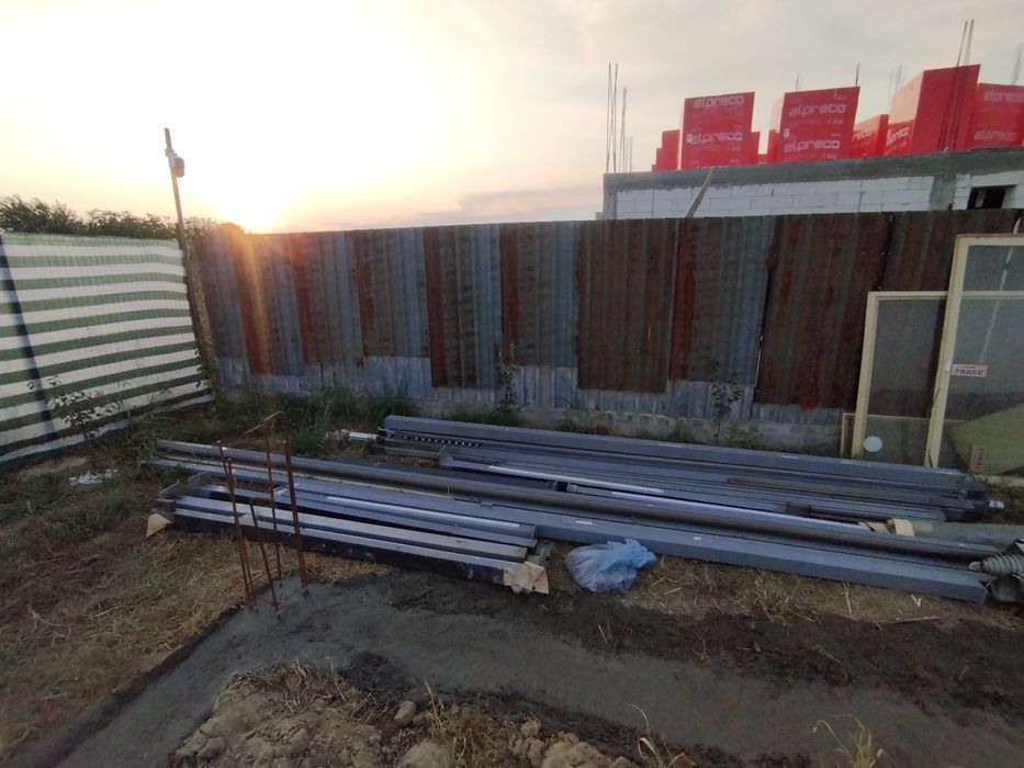 Terasă cu acoperiș retractabil