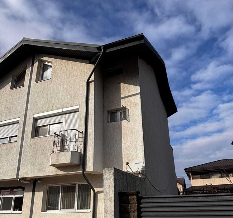 Casă de vânzare Glina, cartier Provis, 5 camere