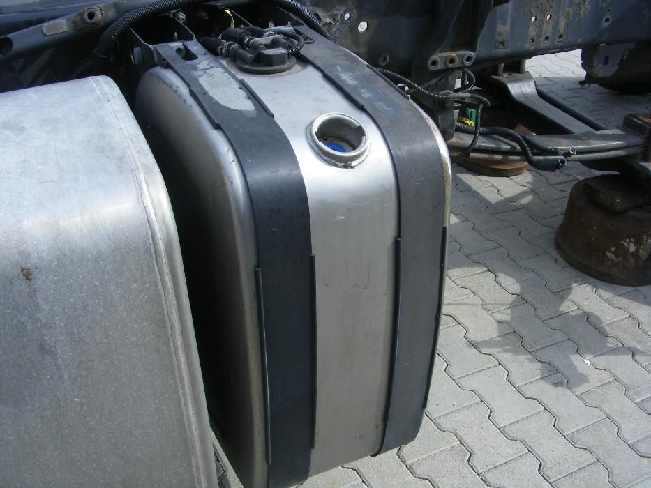 Rezervor AdBlue Volvo din dezmembrari camioane