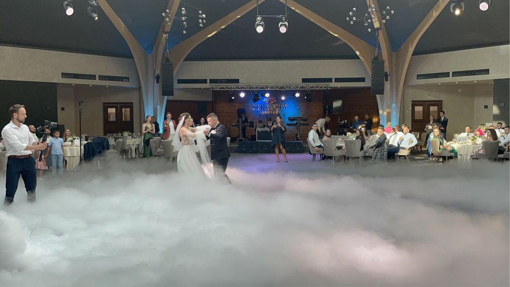 Fum greu valsul mirilor, artificii de exterior/interior