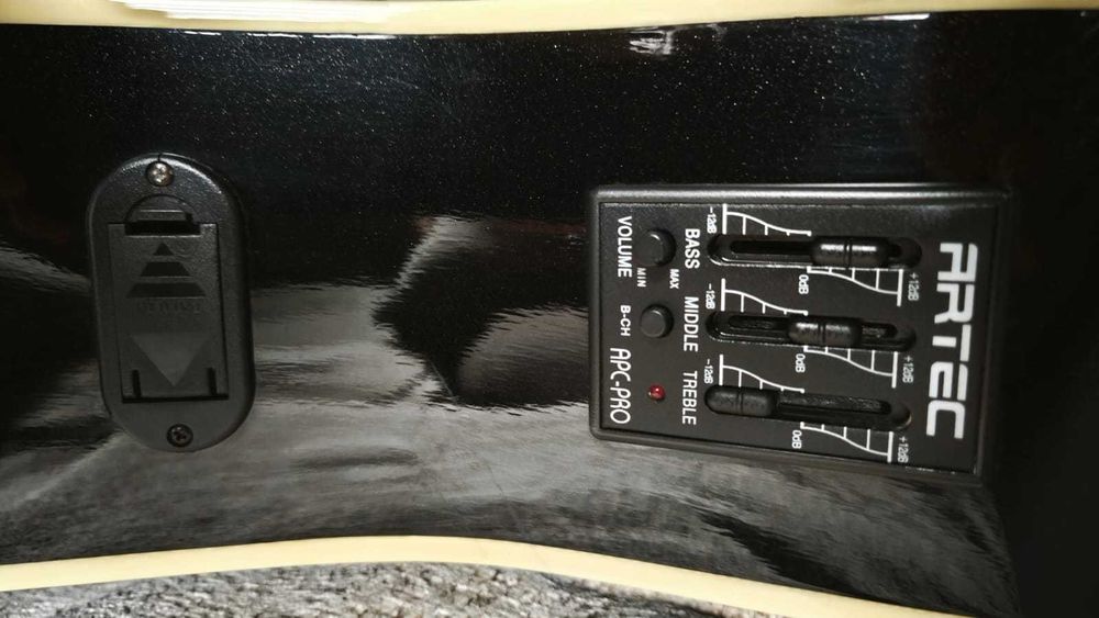 Chitara electroacustica Segovia dreadnought DC70MBK - Garantie