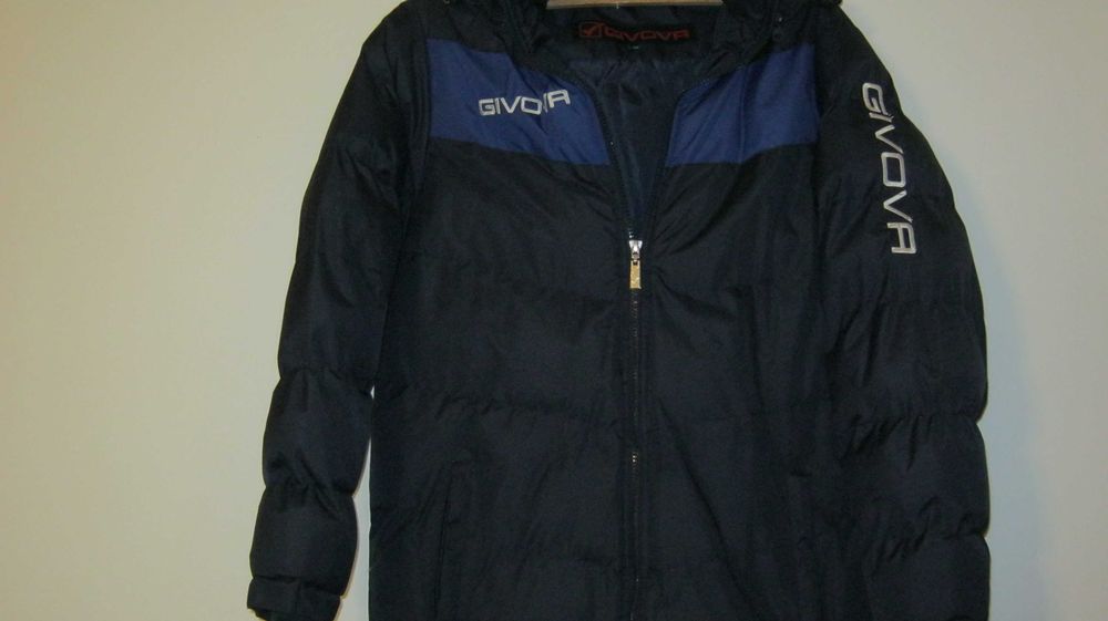 Geaca groasa,haina de iarna,sport,GIVOVA,marime XS /12-14 ani.