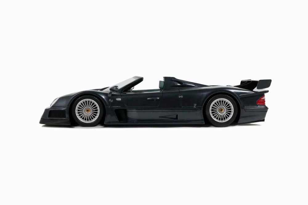 Macheta Mercedes-Benz CLK-GTR Roadster 1:18 GT Spirit