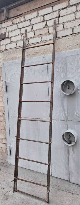 Лестница металлическая