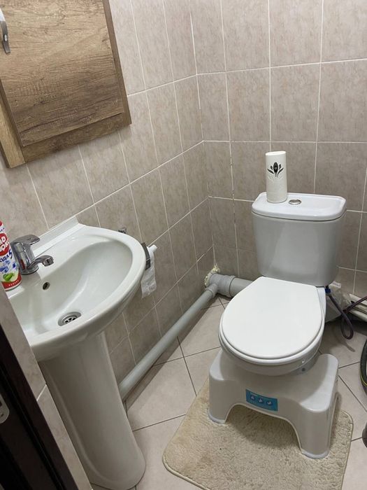 Kvartiraga qizlar olinadi